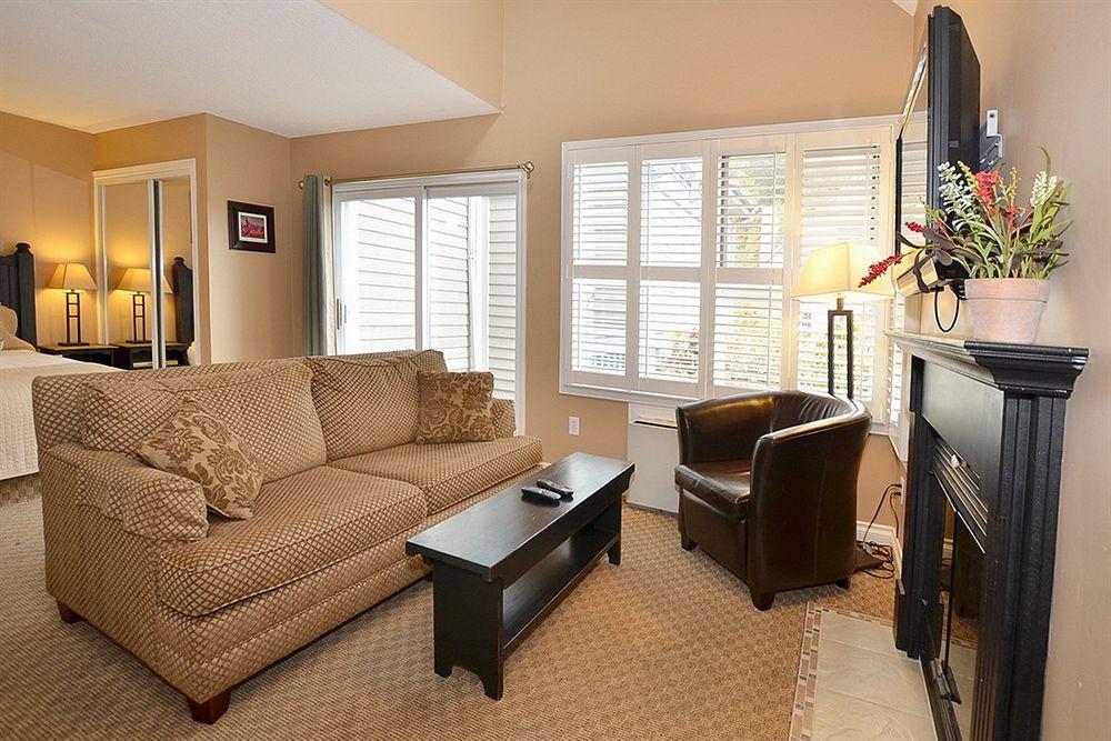 Blue Mountain Suites Blue Mountains Bagian luar foto