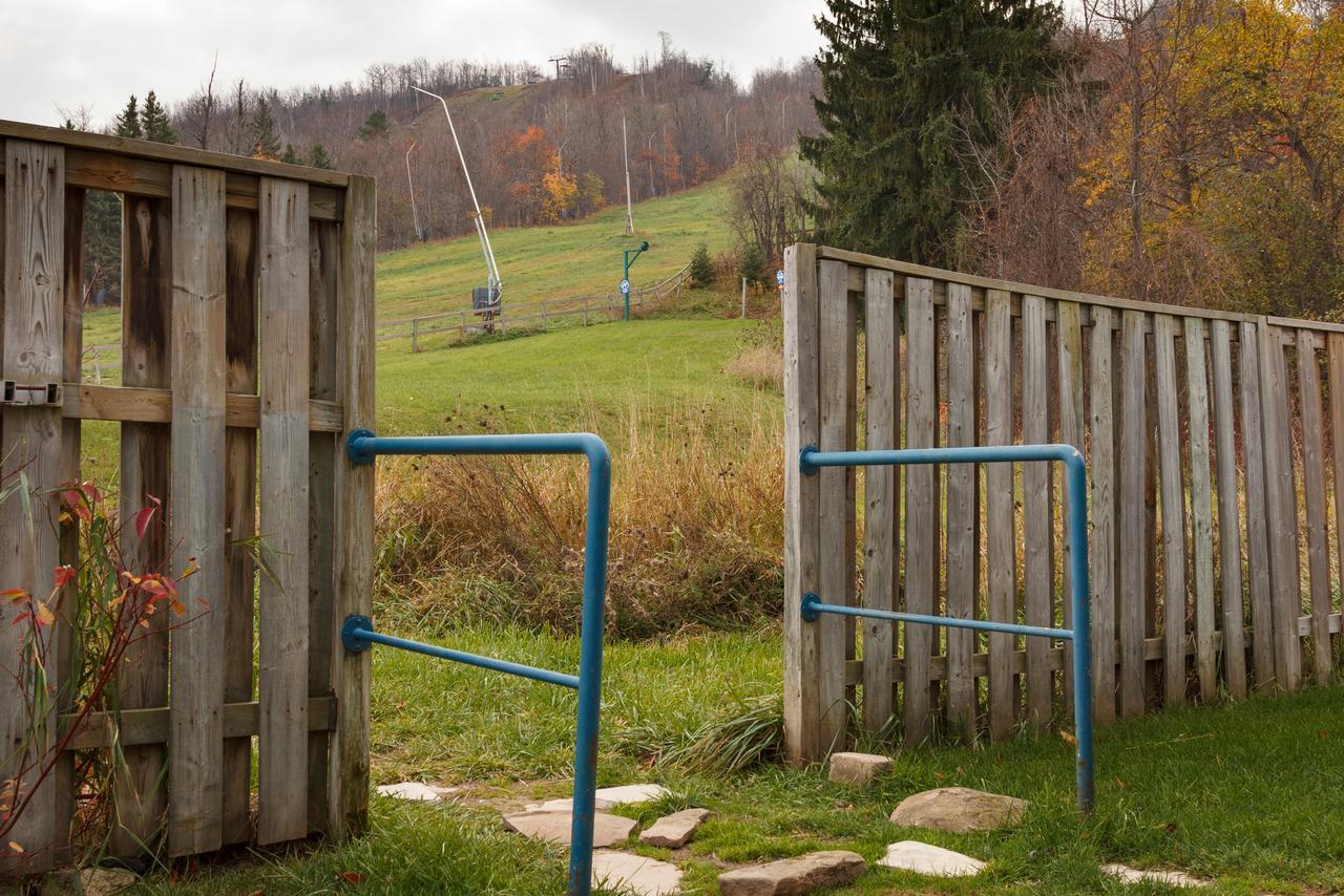 Blue Mountain Suites Blue Mountains Bagian luar foto
