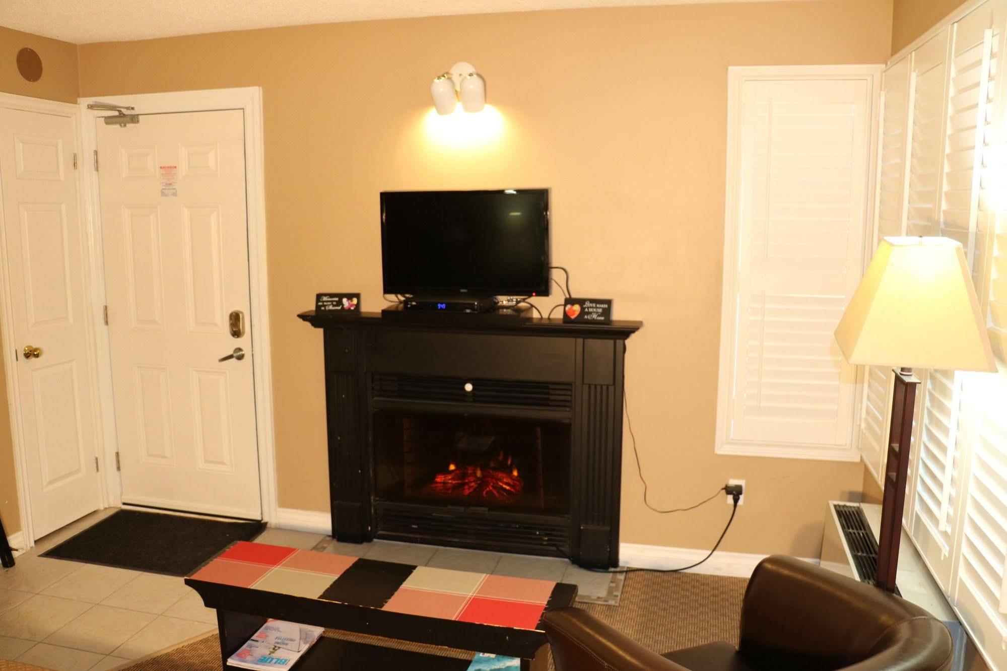 Blue Mountain Suites Blue Mountains Bagian luar foto