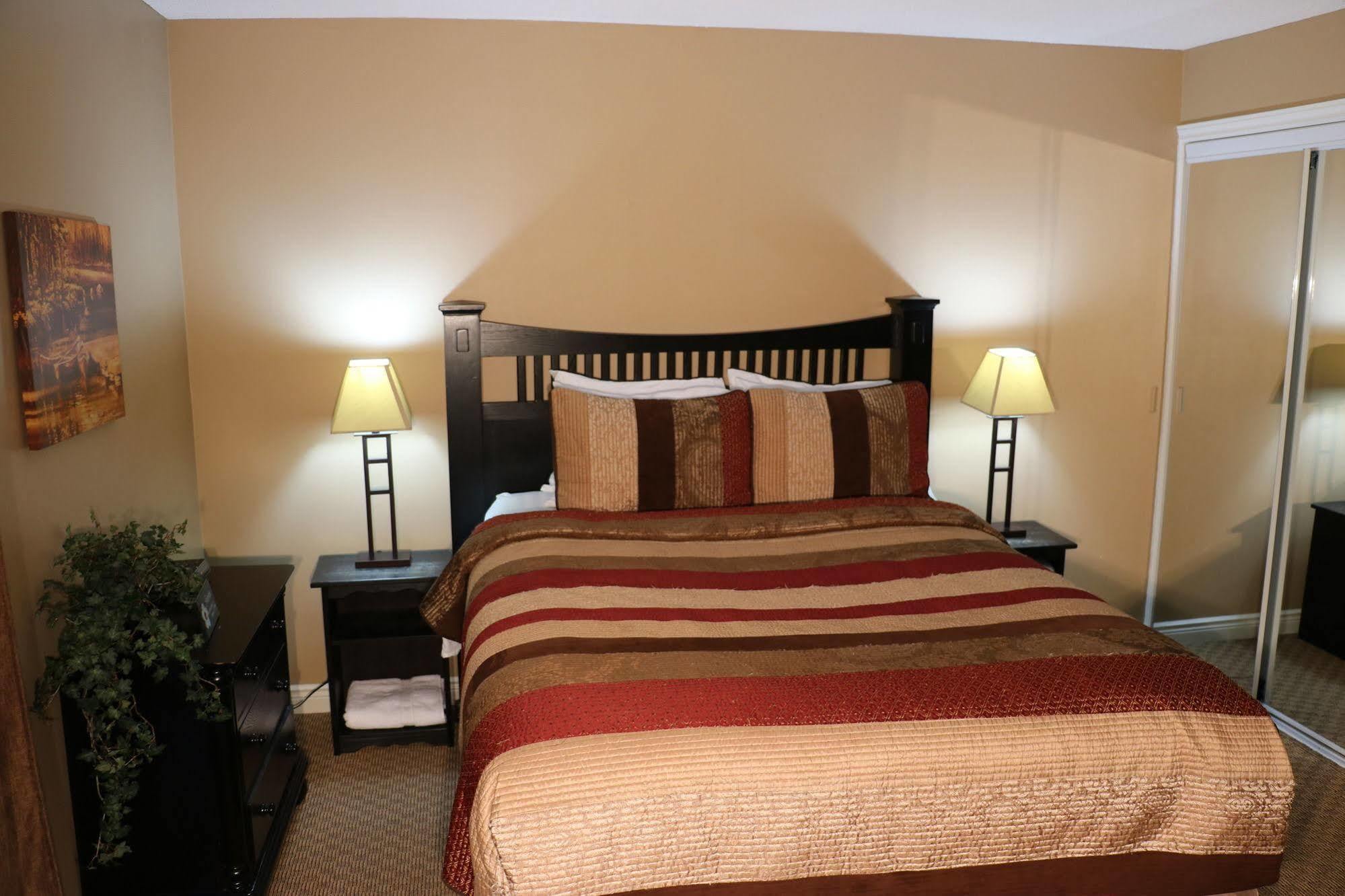 Blue Mountain Suites Blue Mountains Bagian luar foto